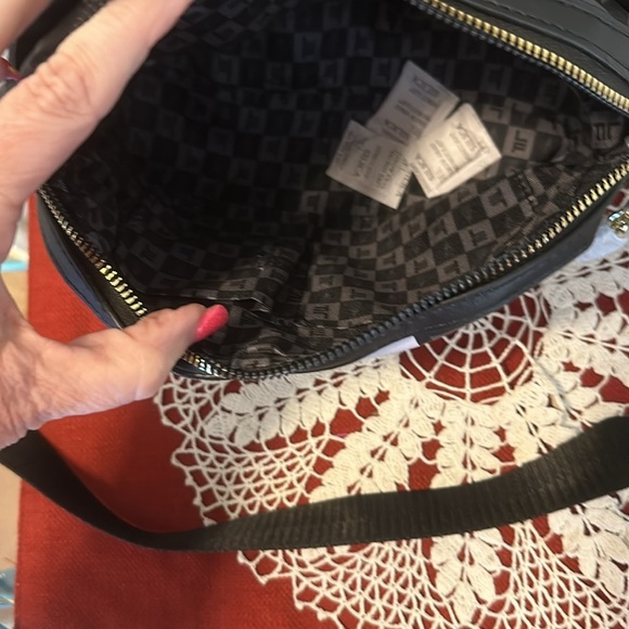 NWT London Fog handbag. Crossbody or shoulder.  Price firm - Picture 6 of 11